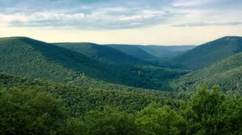 أين يقع الجبل الأسود