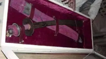 أين يوجد سيف خالد بن الوليد