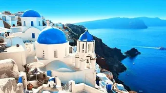 أين تقع جزيرة سانتوريني