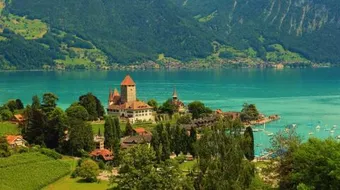 أين تقع مدينة شنغن