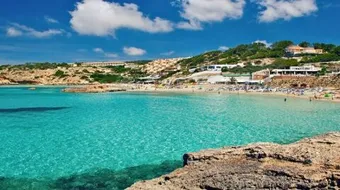 أين تقع جزيرة إيبيزا