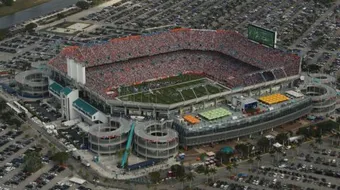 أين يوجد أكبر ملعب كرة قدم في العالم