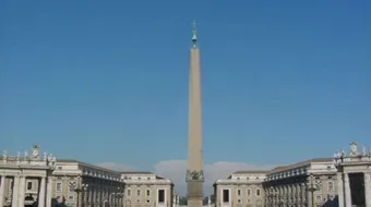 أين يوجد أكبر عدد من المسلات فى العالم