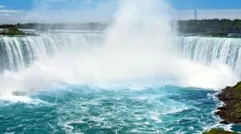 أين تقع شلالات نياجرا أمريكا