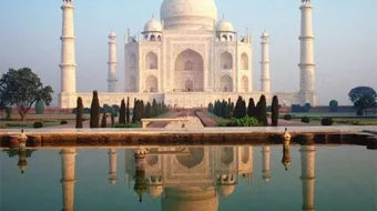 أين يقع قصر تاج محل