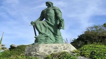 من هو صاحب لقب صقر قريش