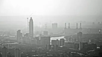 لماذا سميت لندن مدينة الضباب