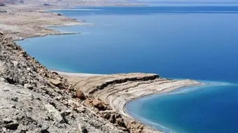 لماذا سمي بالبحر الميت