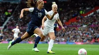 كرة قدم النسائية