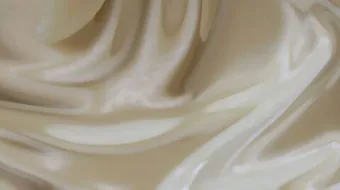 عمل كريمة الخفق