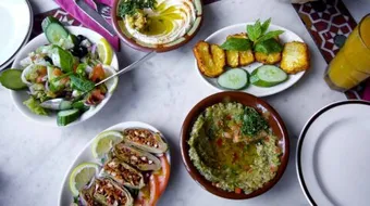 طرق عمل السلطات والمقبلات