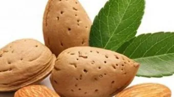 فوائد اللوز اليمني