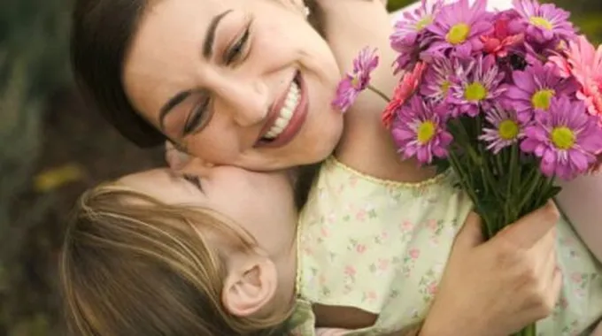 عبارات جميلة لعيد الأم