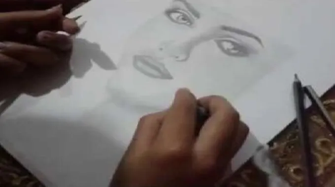 كيف أصبح رسامة محترفة