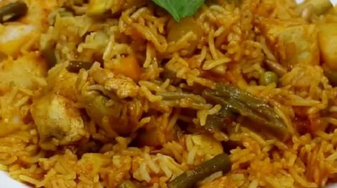 طريقة عمل الأرز مع صدور الدجاج