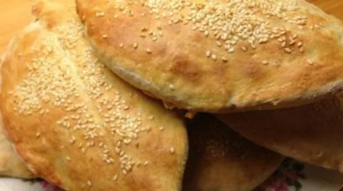 طريقة عمل صمون بالحليب