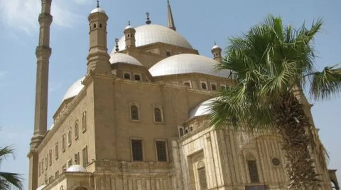 بحث عن أهمية السياحة فى مصر