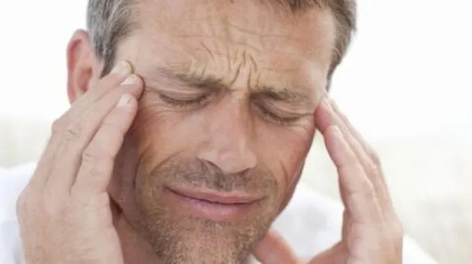 أعراض صداع ضعف النظر