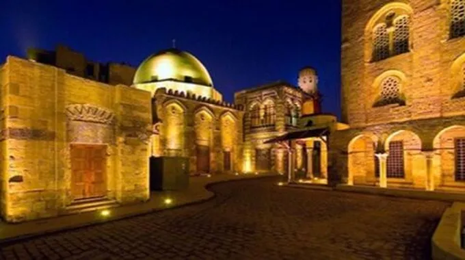 أين يقع شارع المعز لدين الله الفاطمي