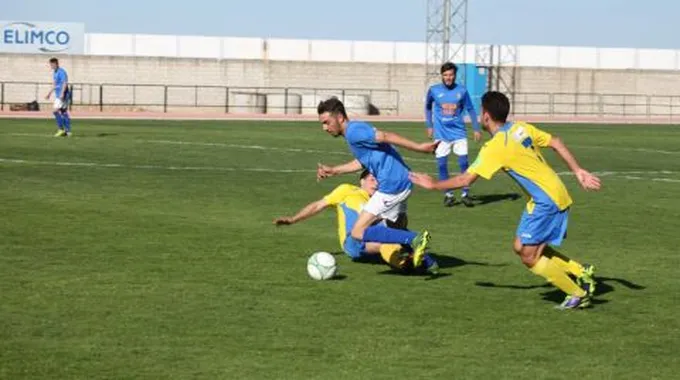 من هو أفضل لاعب كرة قدم في العالم