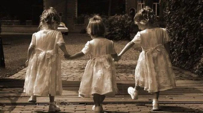 كلمات عن الصداقة والأخوة